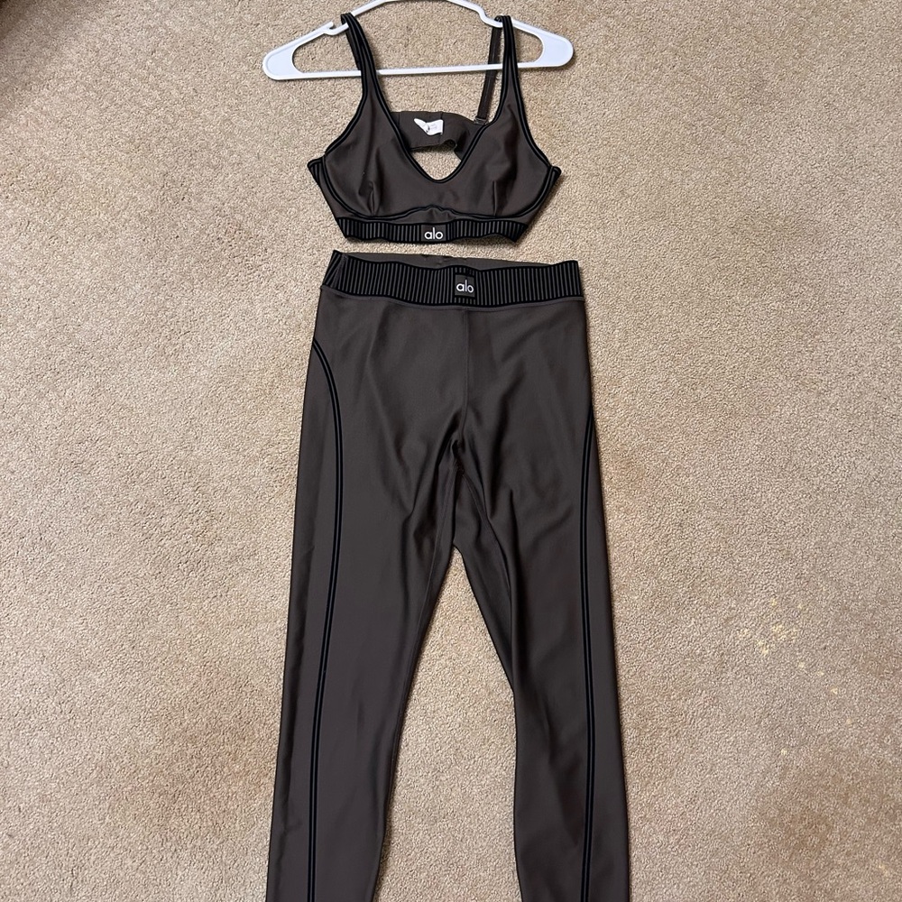 ALO Yoga Charcoal Sports Bra and Leggings Set